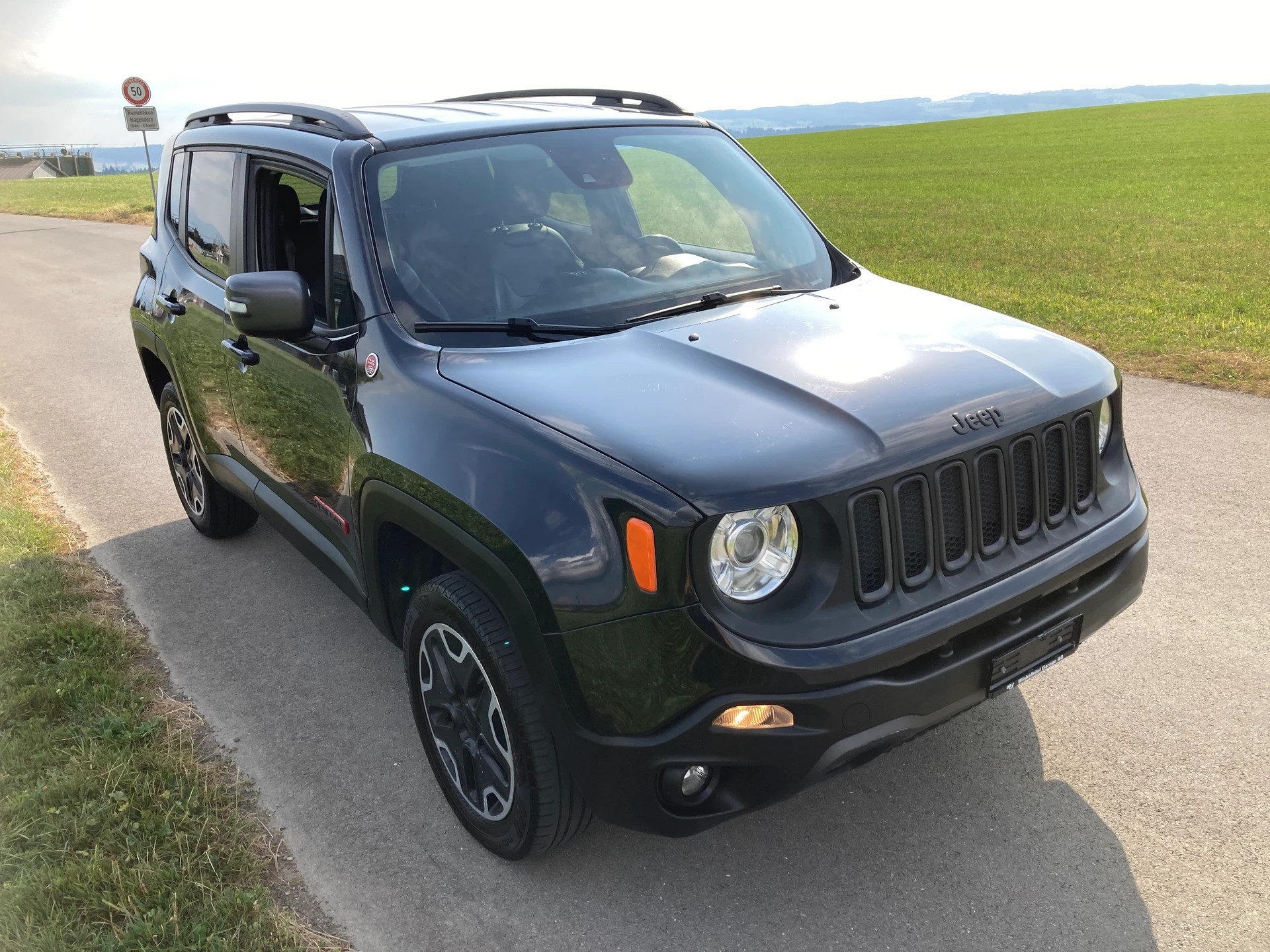 JEEP Renegade 2.0 CRD Trailhawk AWD + Low Range 9ATX-image-1
