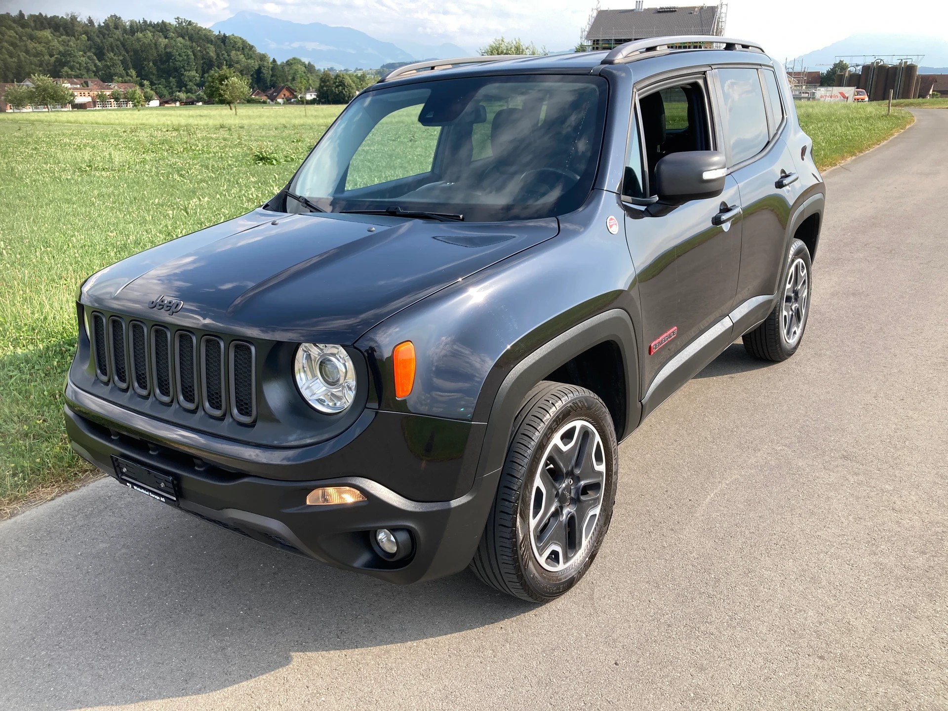 JEEP Renegade 2.0 CRD Trailhawk AWD + Low Range 9ATX-image-0