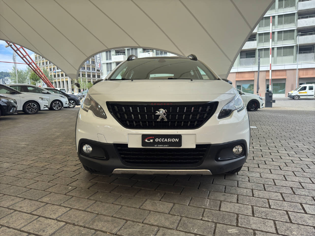 PEUGEOT 2008 1.2 PureTech 110 Allure S/S *Automat*-image-20
