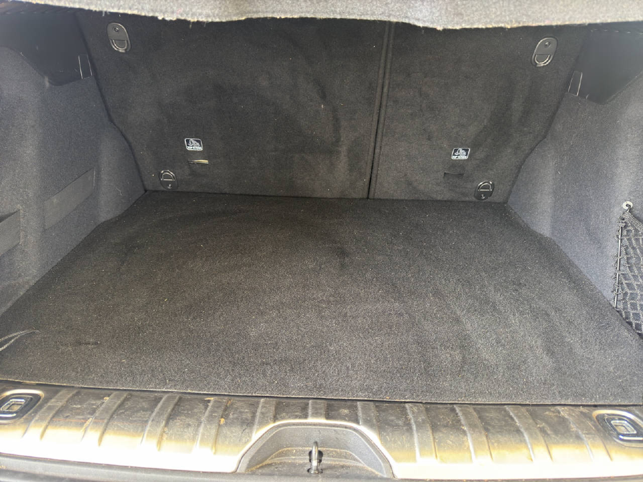 PEUGEOT 2008 1.2 PureTech 110 Allure S/S *Automat*-image-5