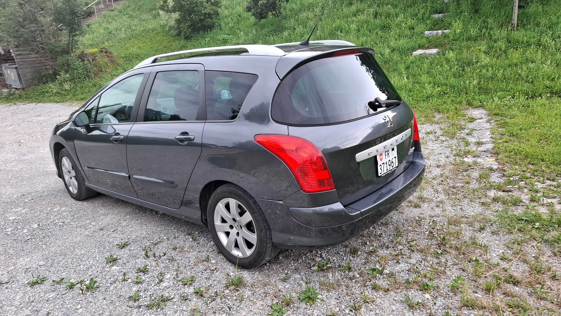 PEUGEOT 2.0 HDI Trendy-image-3