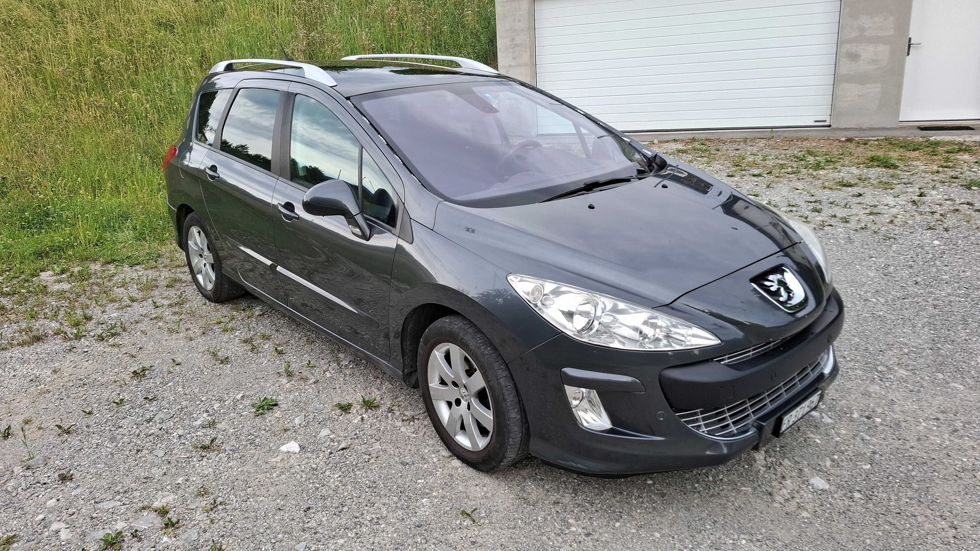 PEUGEOT 2.0 HDI Trendy-image-0