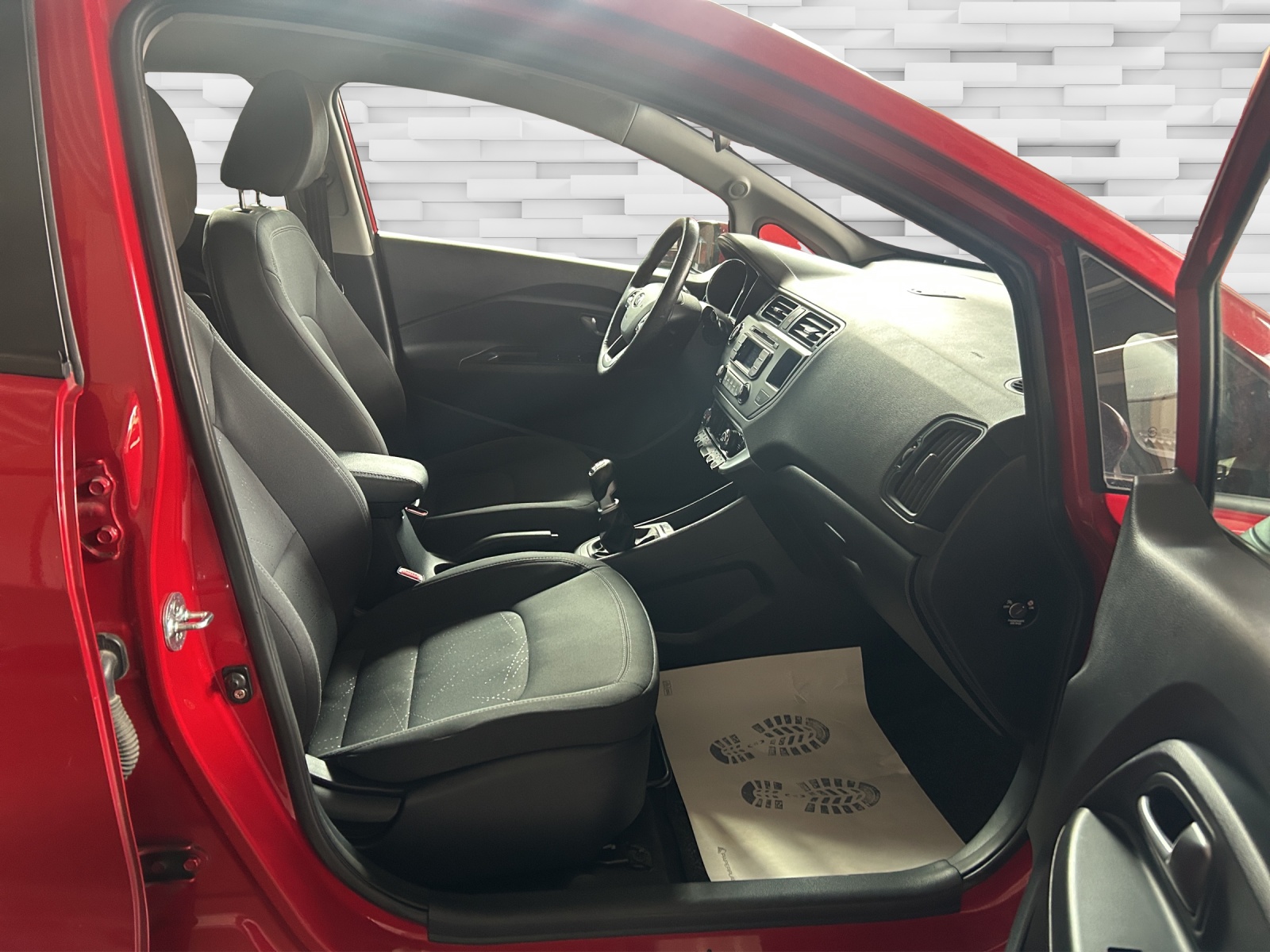 KIA Rio 1.4 CVVT Style-image-8
