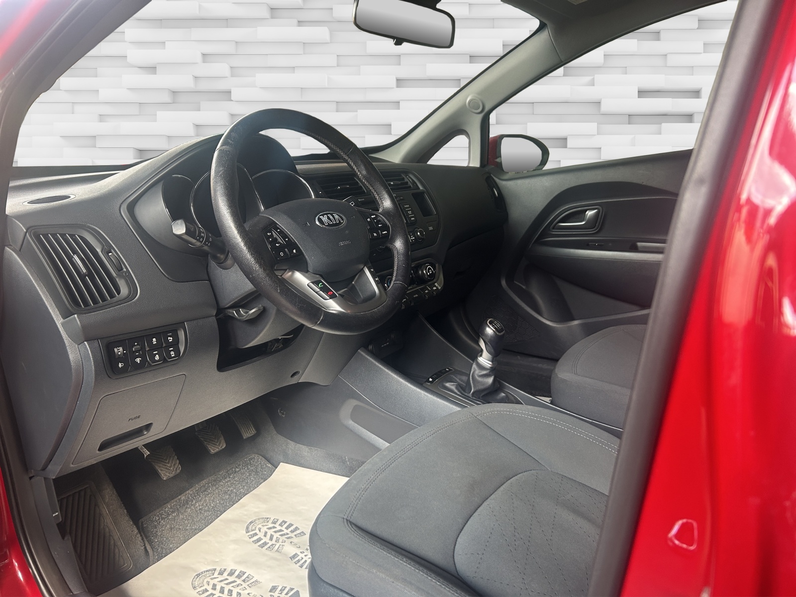KIA Rio 1.4 CVVT Style-image-6