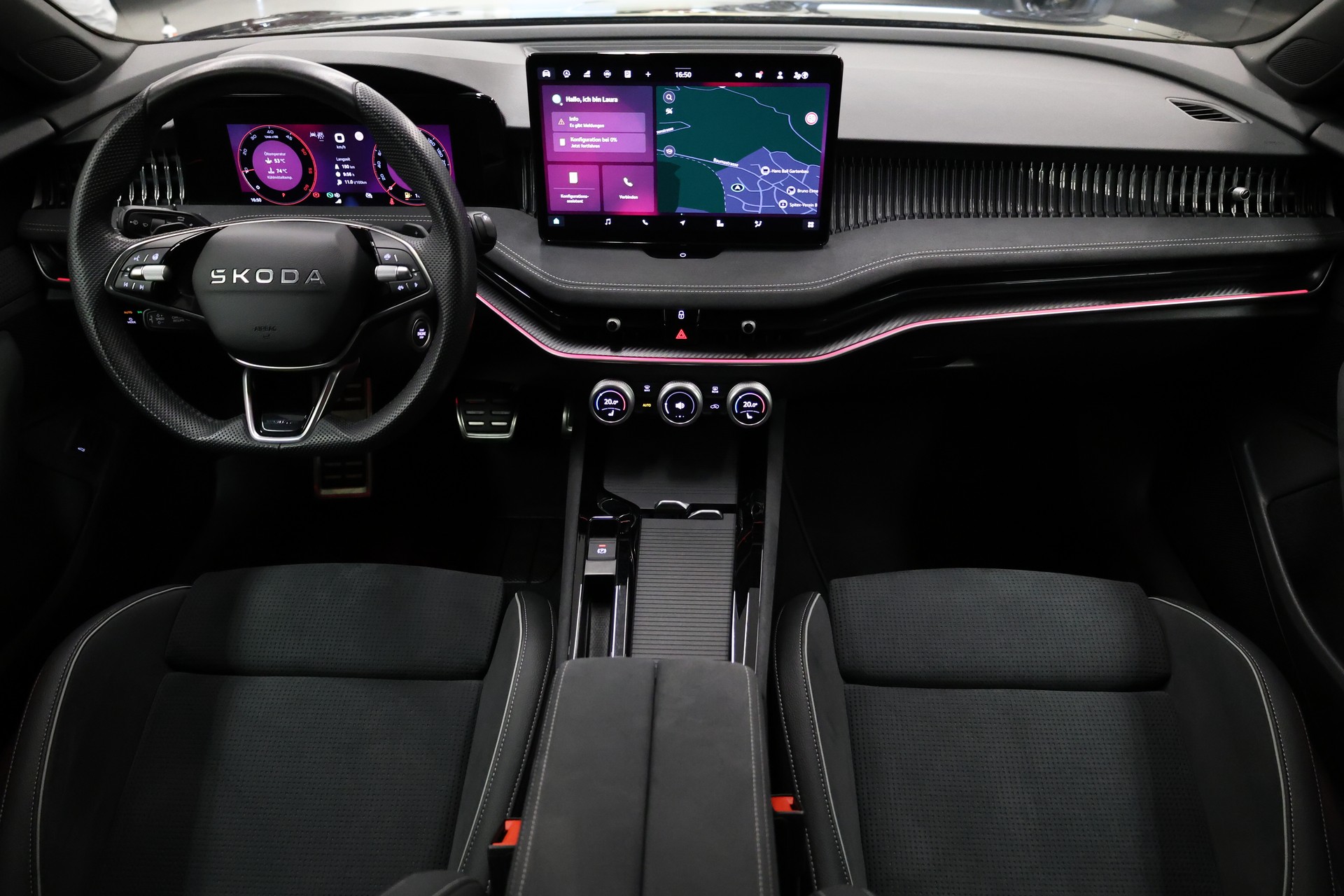 SKODA Superb Combi 2.0 TDI Sportline 4x4 DSG-image-14