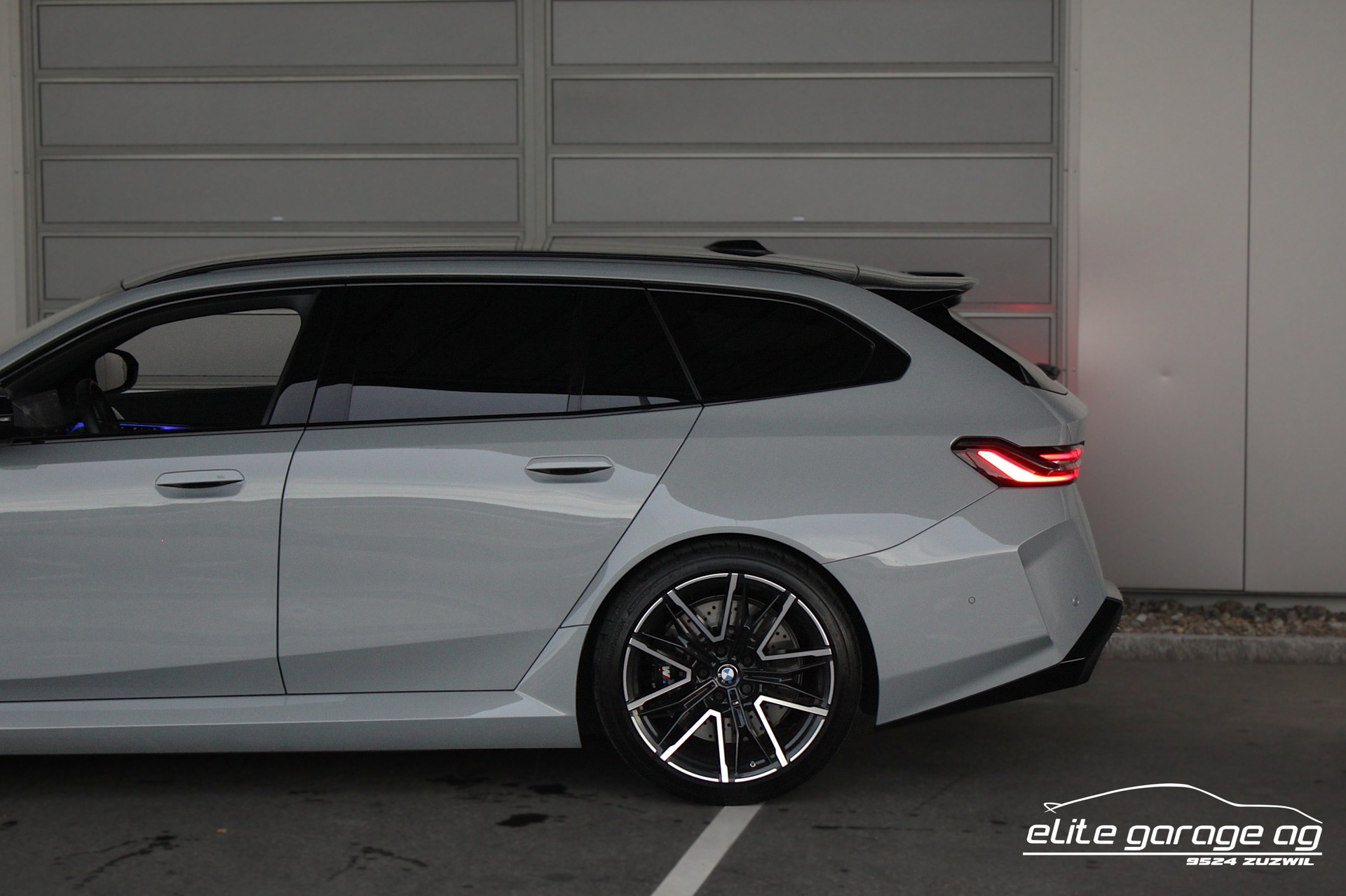 BMW M5 xDrive Touring aus 1. Hand-image-11