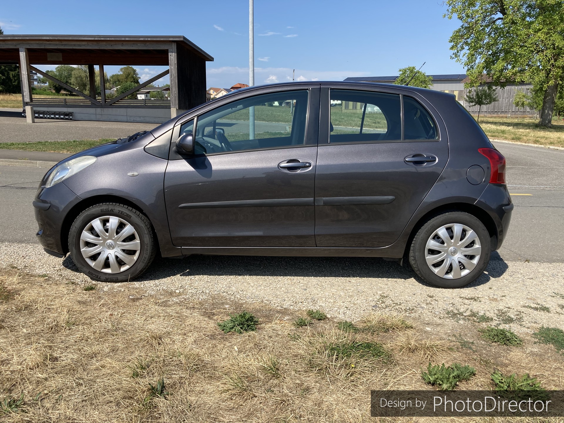 TOYOTA Yaris 1.3 COOL-image-2
