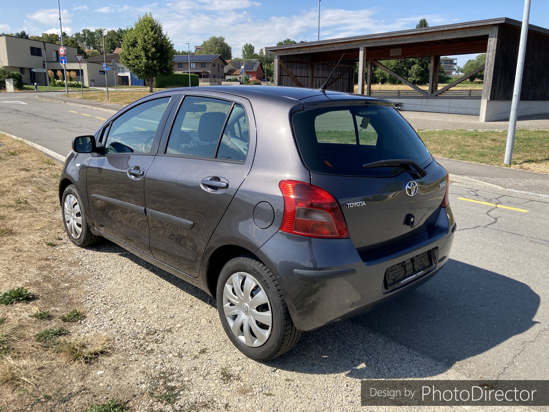 TOYOTA Yaris 1.3 COOL-image-15