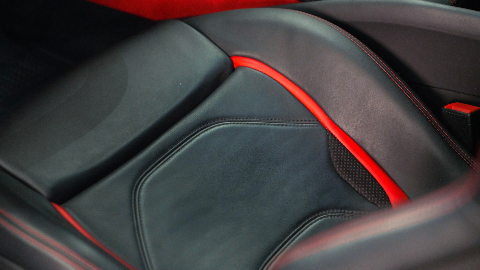 FERRARI 296 GTB-image-15