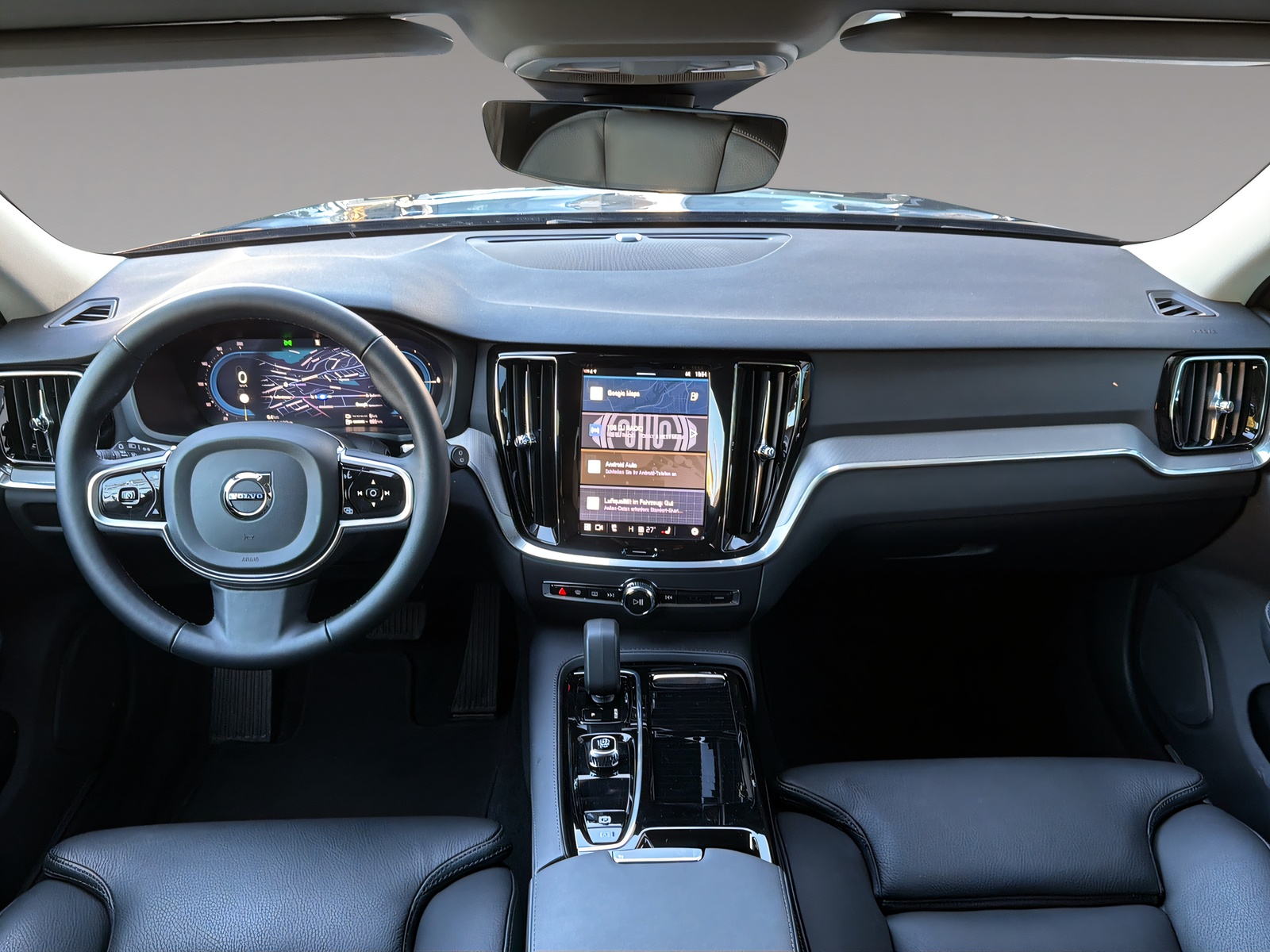 VOLVO V60 2.0 T6 TE Plus Dark eAWD-image-9