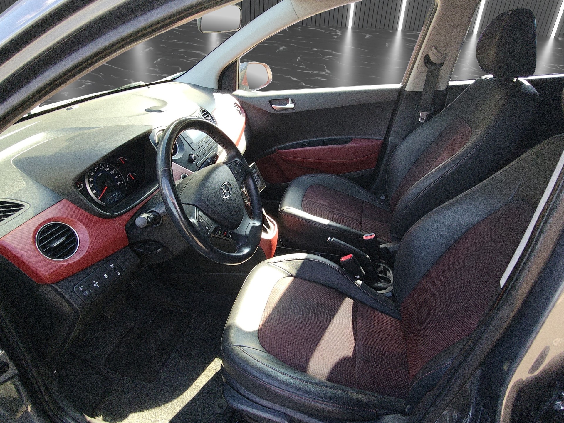 HYUNDAI i10 1.2 Vertex Automatic-image-8
