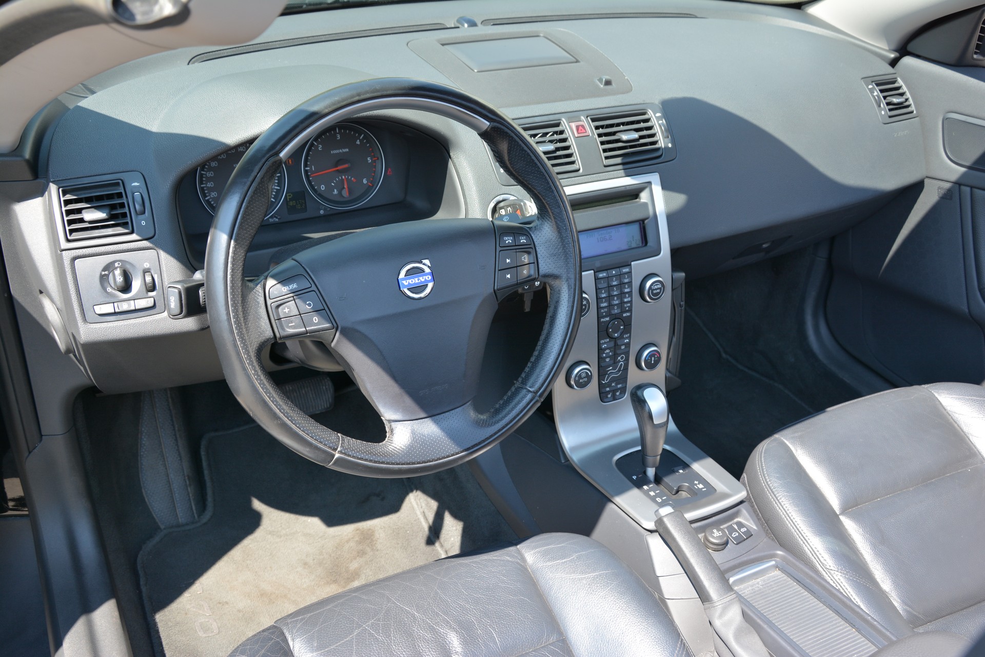VOLVO C70 D5 Summum Geartronic-image-8