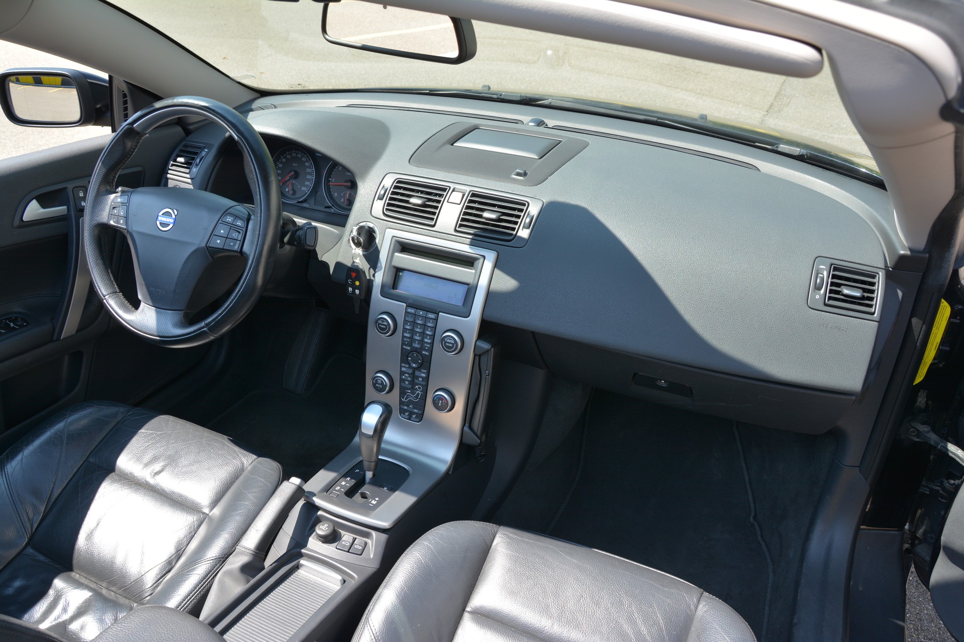 VOLVO C70 D5 Summum Geartronic-image-11