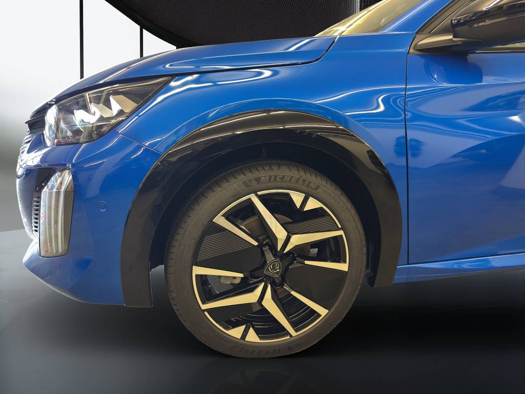 PEUGEOT 208 1.2 MHEV 110 GT-image-15