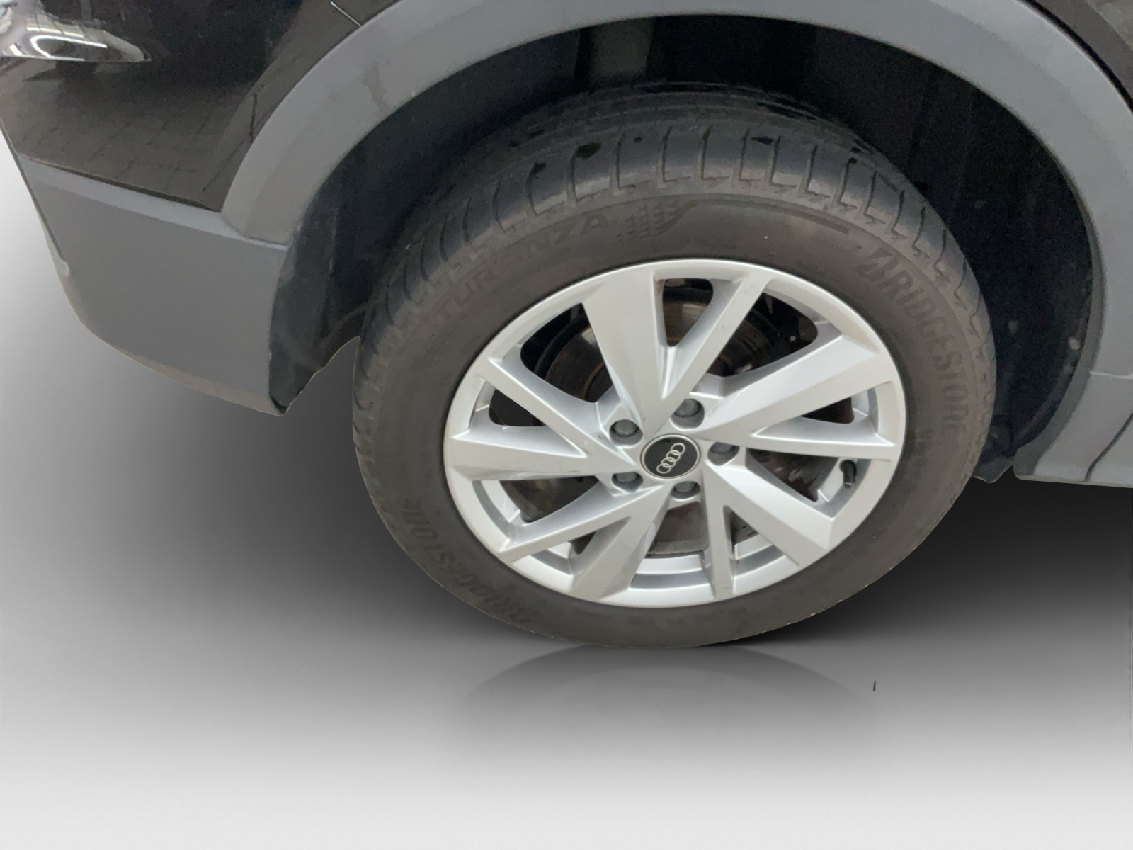 AUDI Q2 40 TFSI Attraction quattro S-tronic-image-13