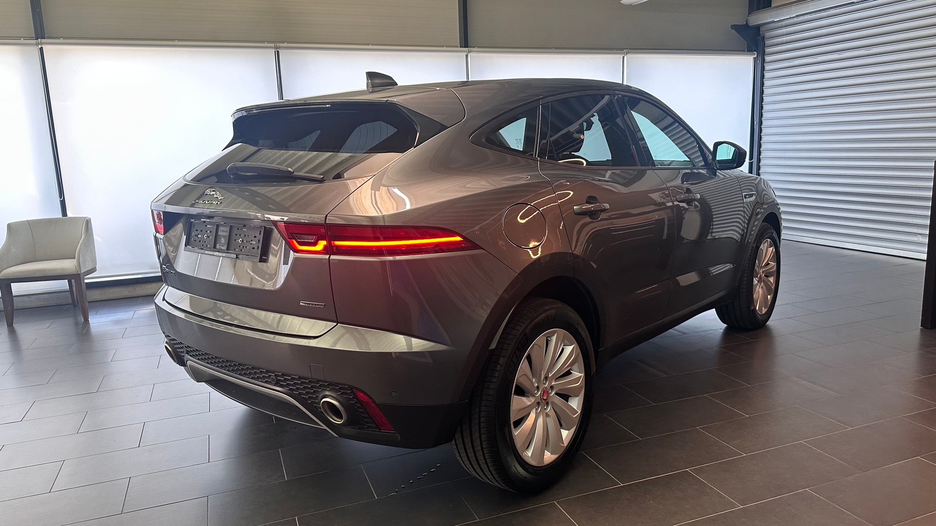 JAGUAR E-Pace 2.0 T 250 SE AWD-image-21