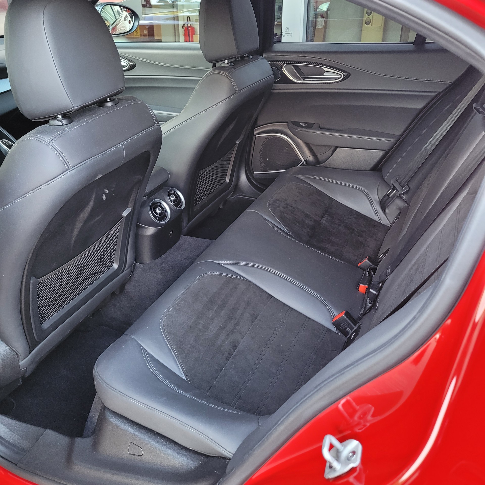 ALFA ROMEO Giulia 2.0 Veloce TI Q4 Automatic-image-11