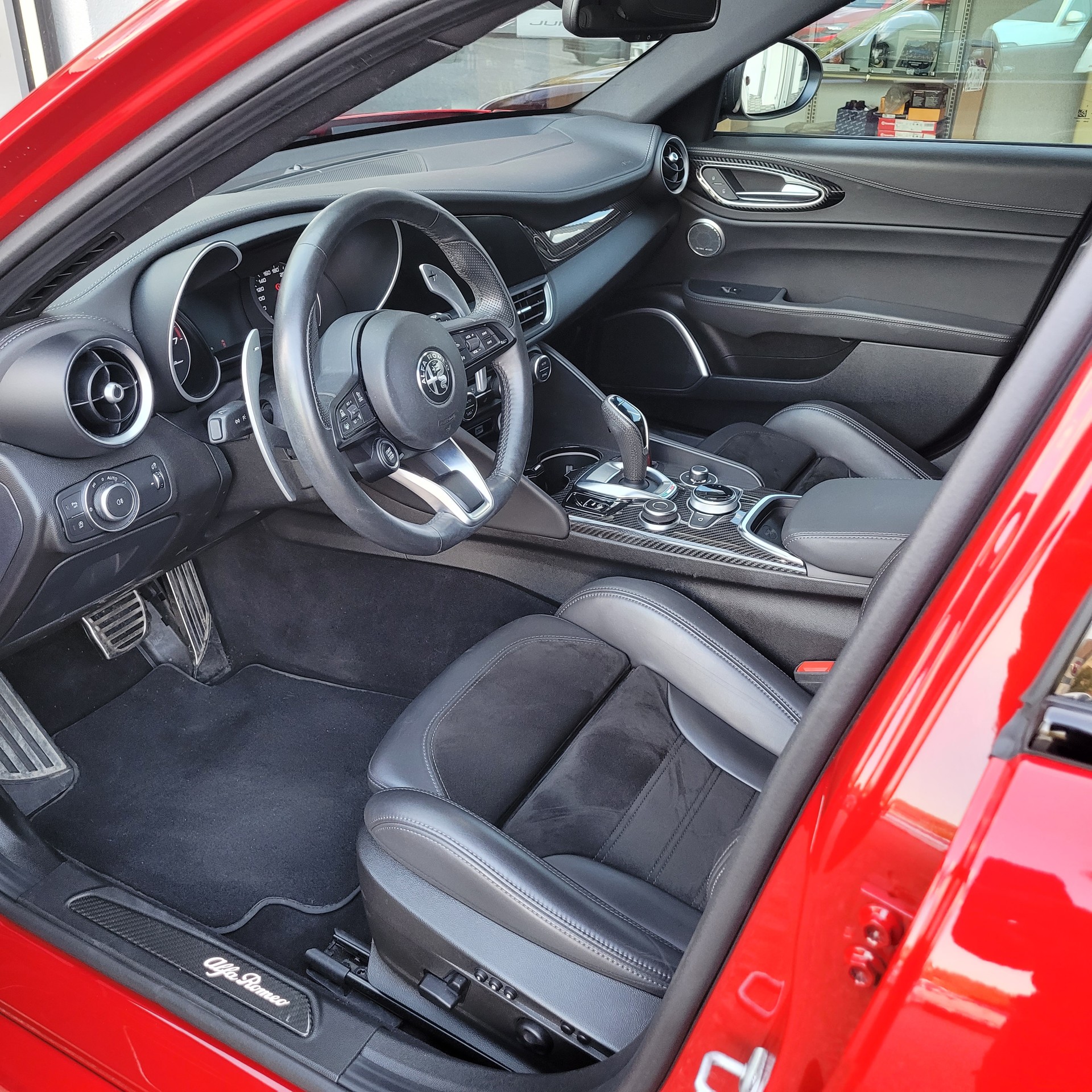 ALFA ROMEO Giulia 2.0 Veloce TI Q4 Automatic-image-5
