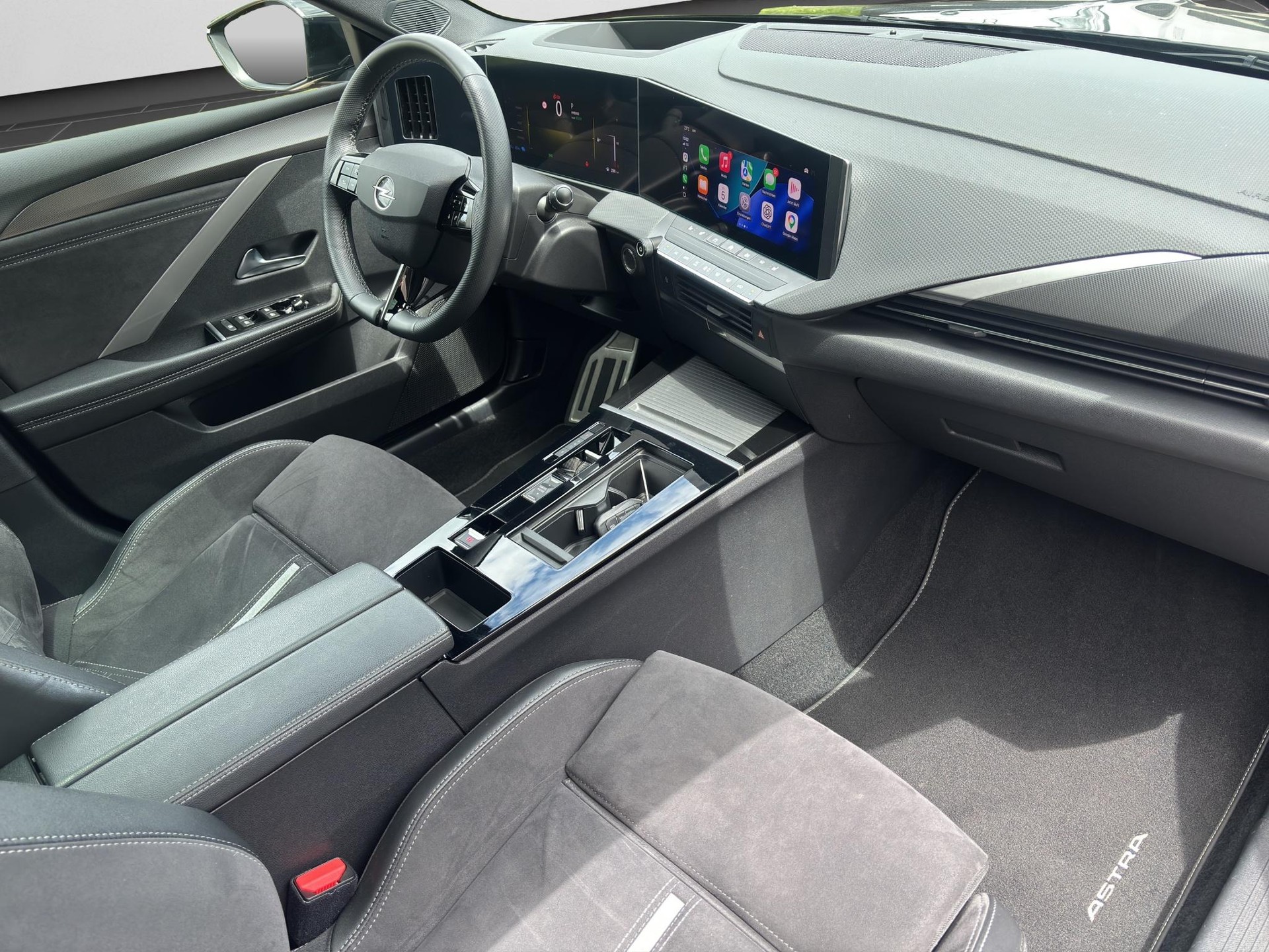 OPEL Astra Sports Tourer 1.6 T PHEV 225 GSe-image-11