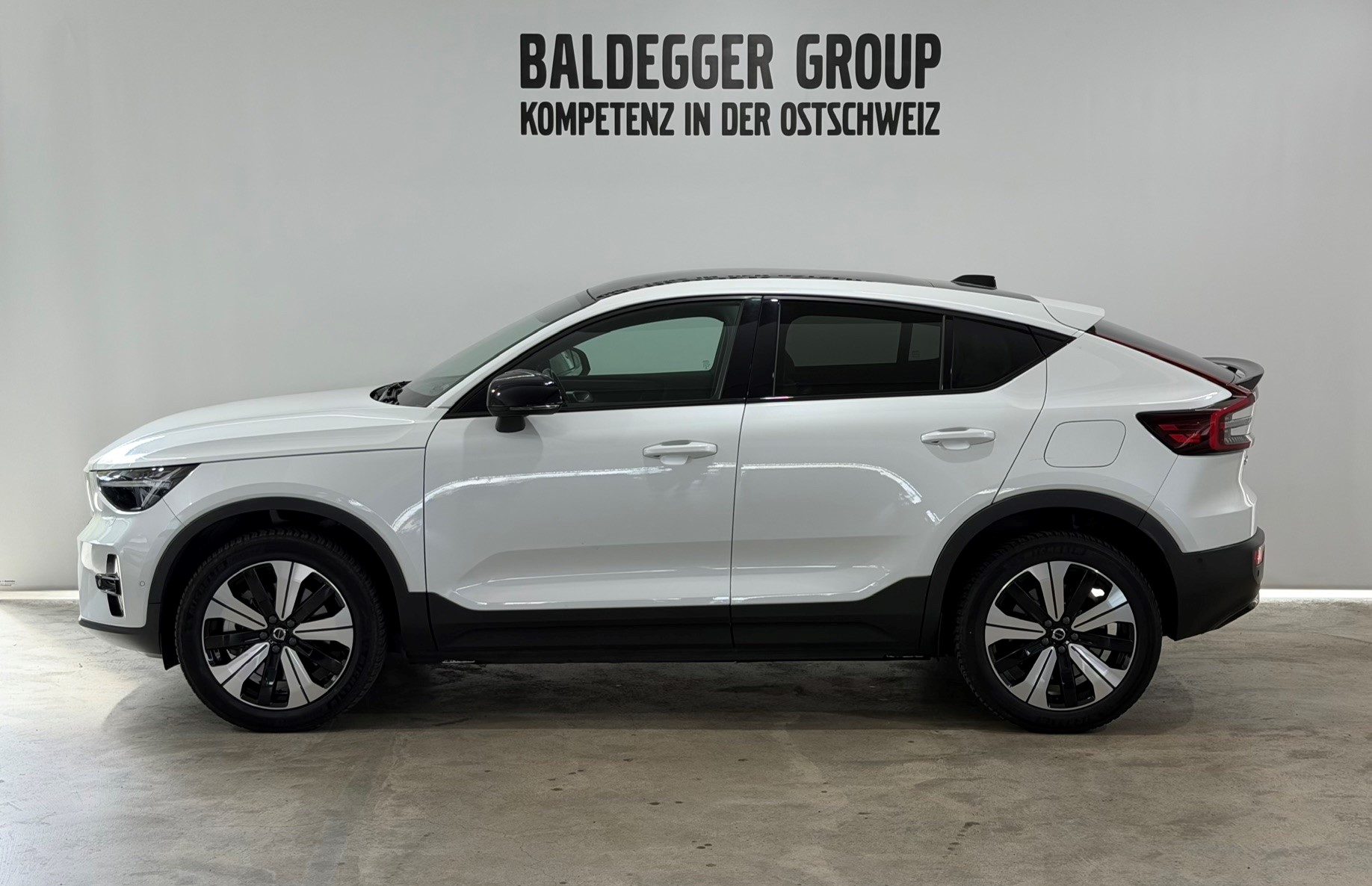 VOLVO C40 P6 Recharge Ultimate-showroom-element-2