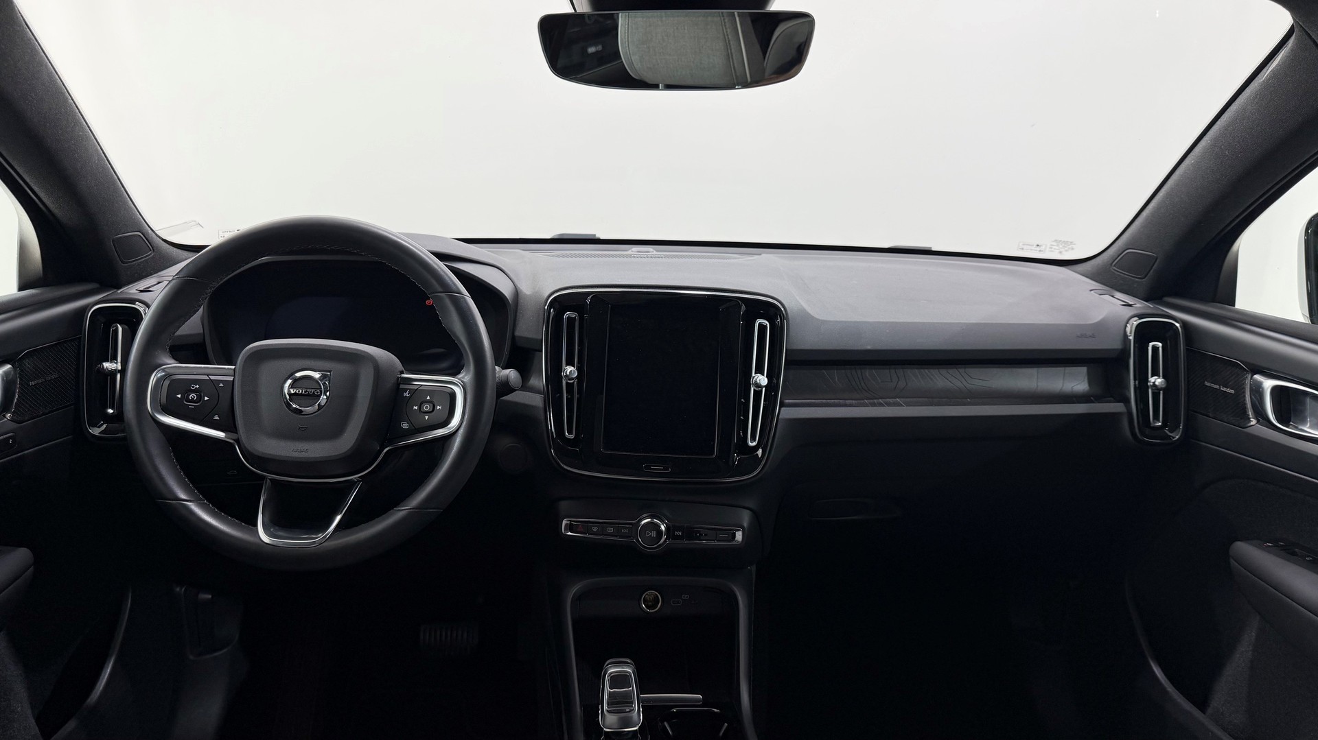 VOLVO C40 P6 Recharge Ultimate-image-5