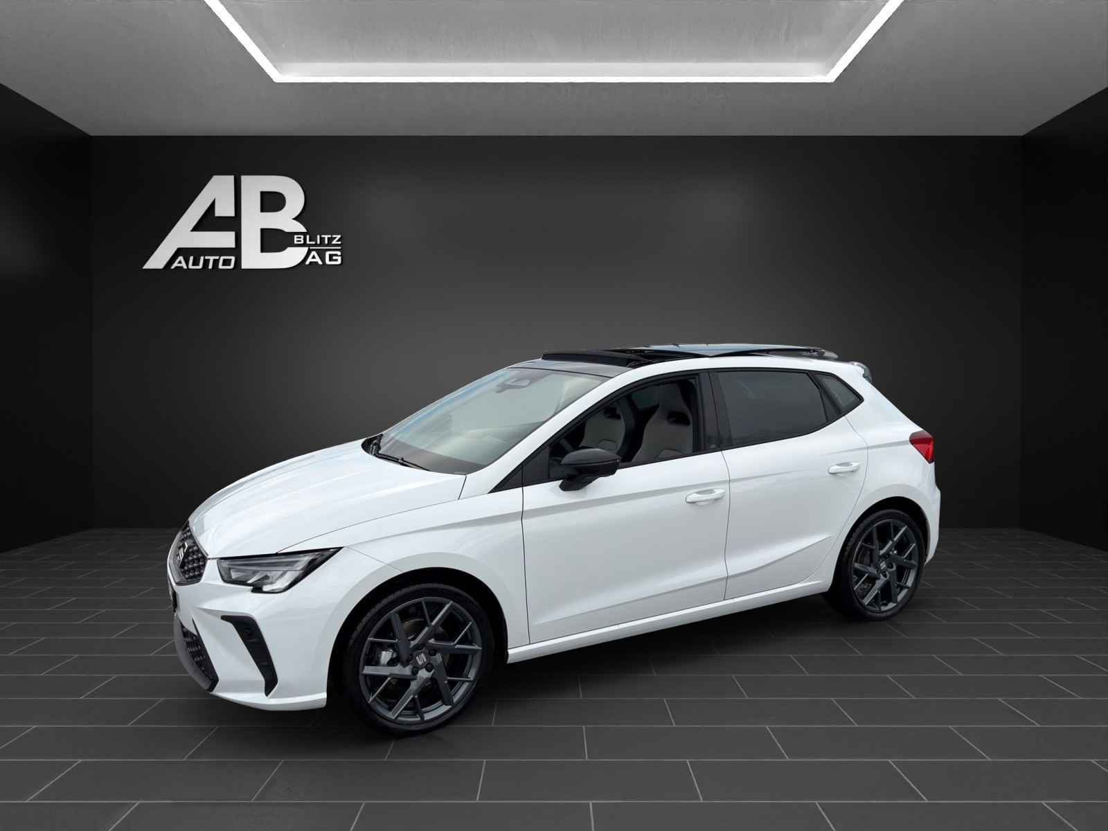 SEAT Ibiza 1.5 EcoTSI FR DSG mit 150 PS * Panoramadach *-image-1