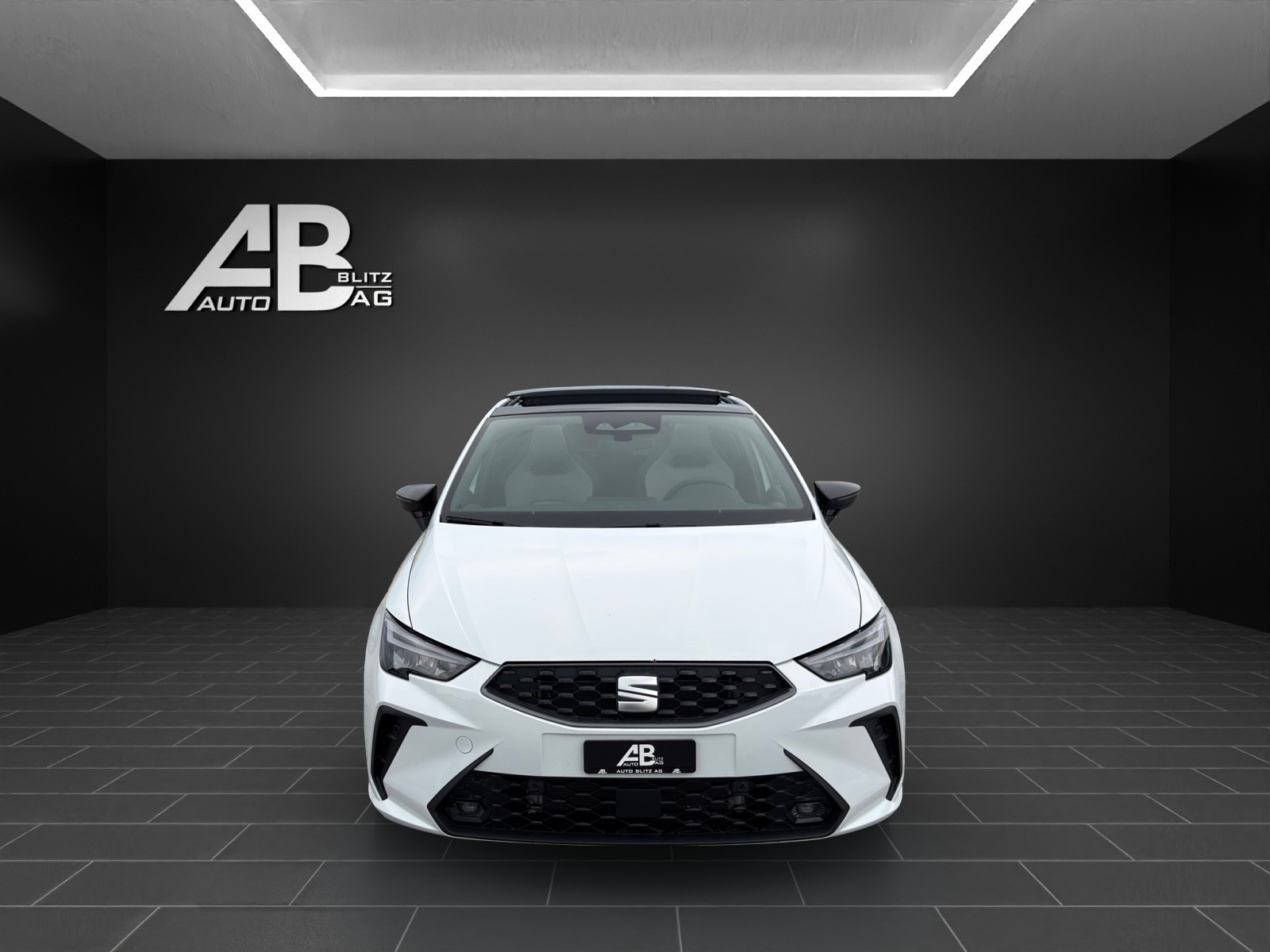 SEAT Ibiza 1.5 EcoTSI FR DSG mit 150 PS * Panoramadach *-image-0