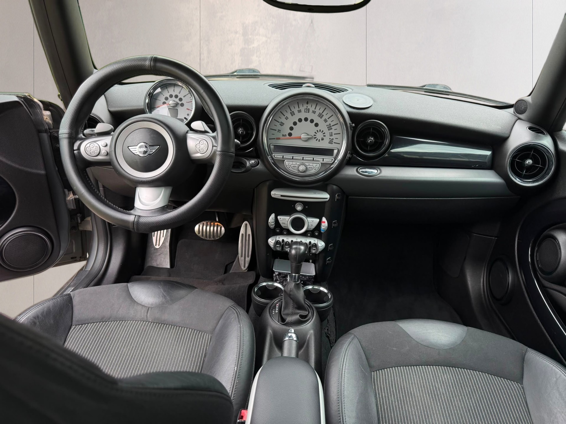MINI Cooper S Steptronic-image-7