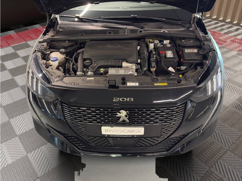 PEUGEOT 208 1.2 PureTech GT Pack EAT8-image-11