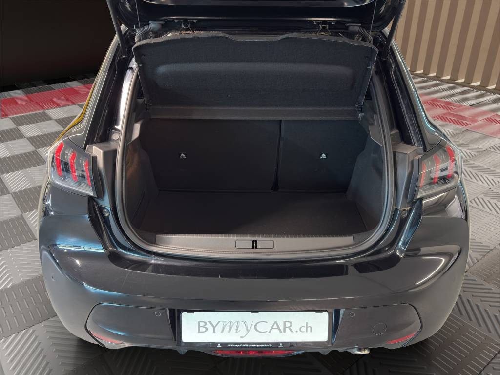 PEUGEOT 208 1.2 PureTech GT Pack EAT8-image-10