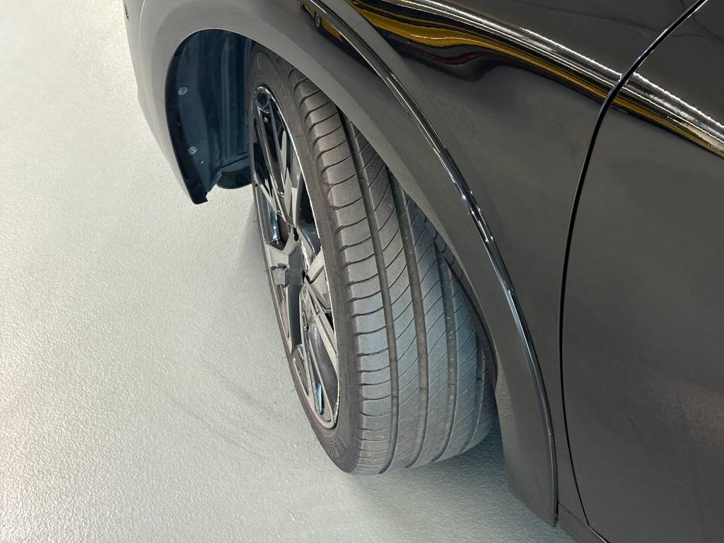 PEUGEOT 208 1.2 PureTech GT Pack EAT8-image-13