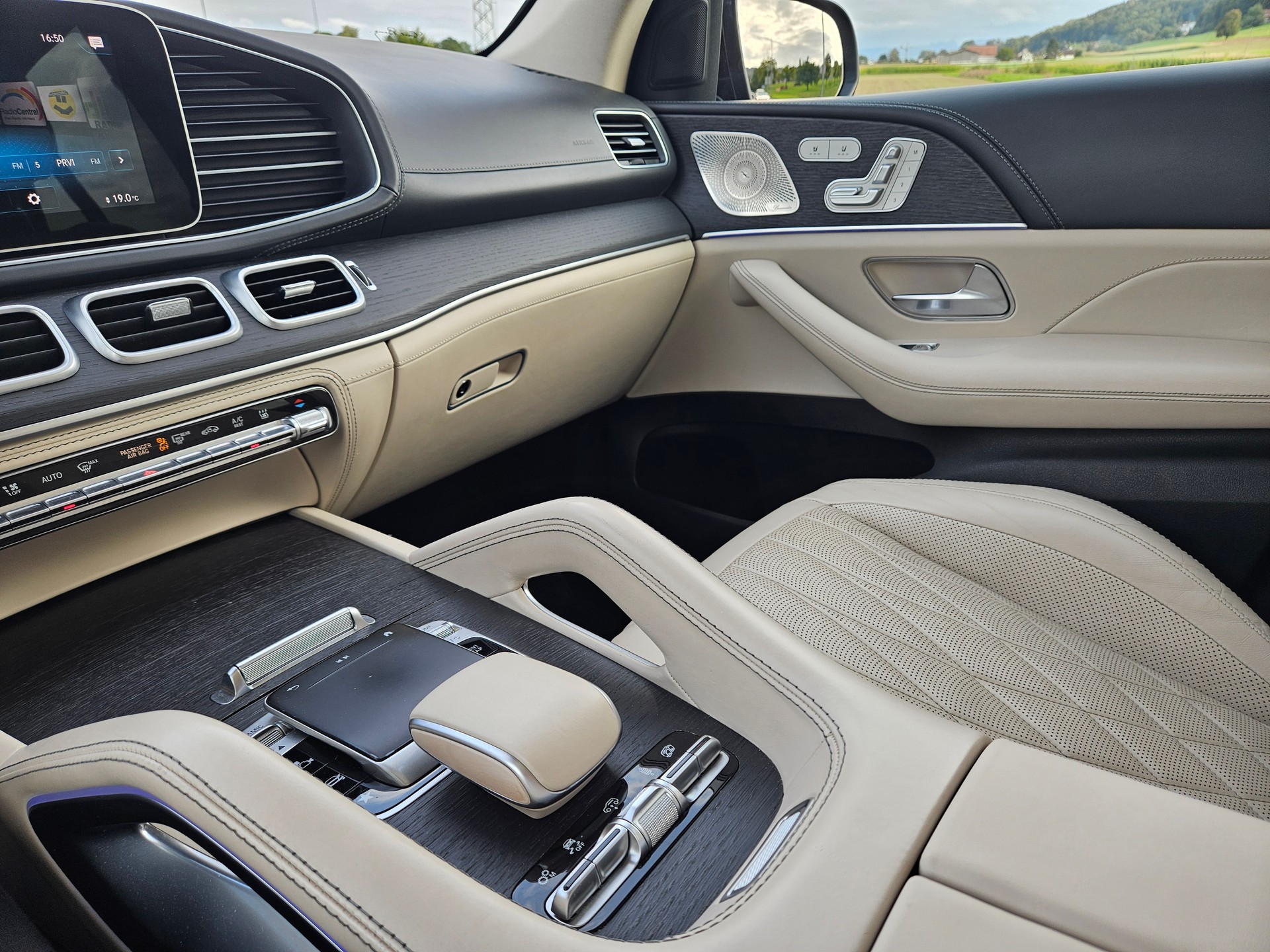 MERCEDES-BENZ GLE 53 AMG 4matic+-image-3
