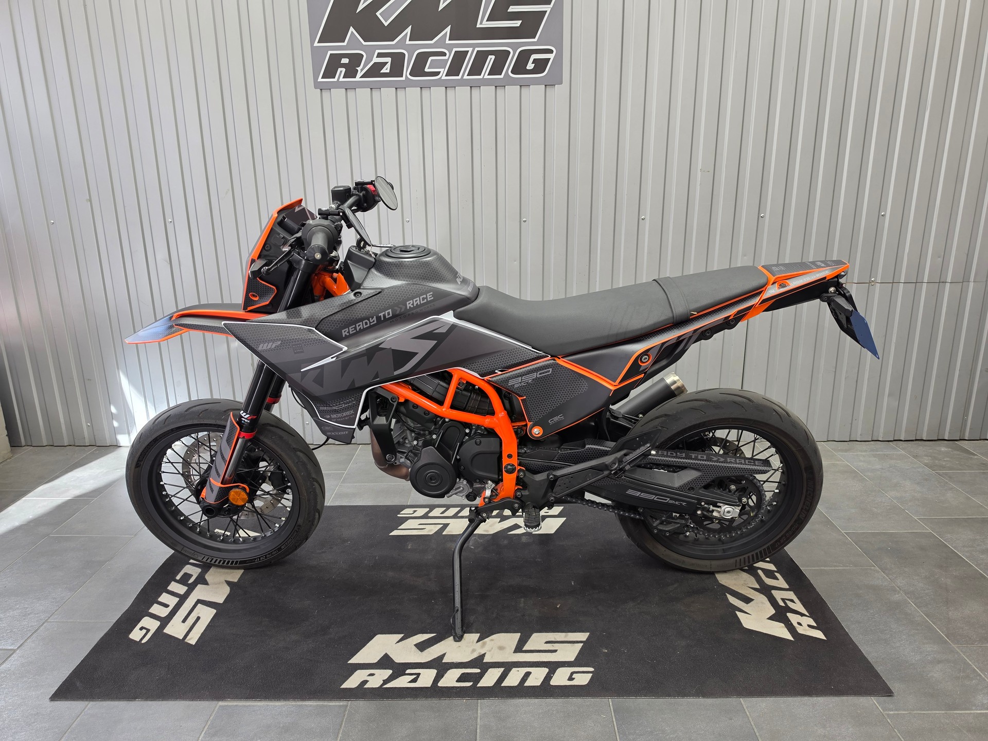 KTM 390 SMC R-image-4