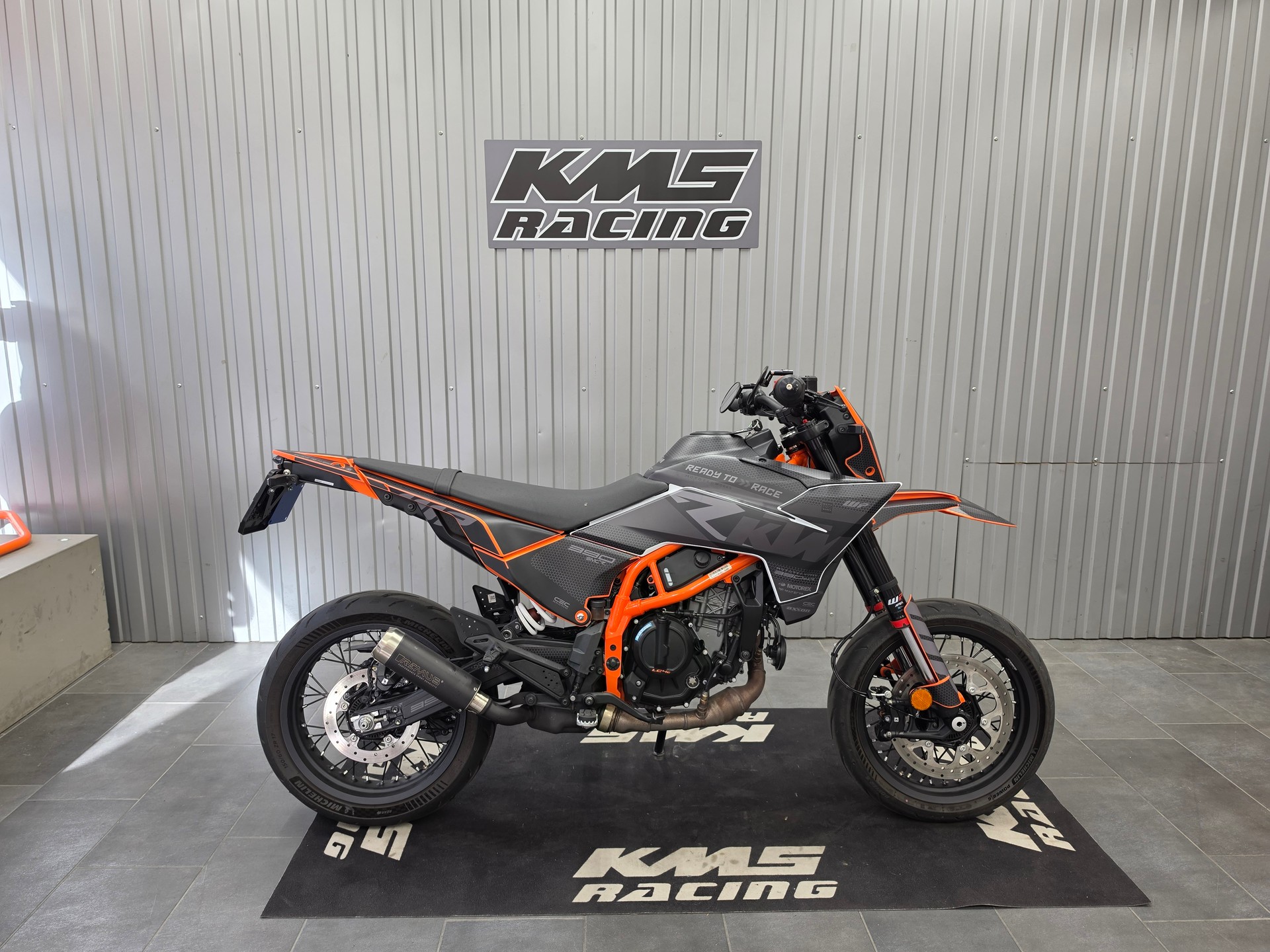 KTM 390 SMC R