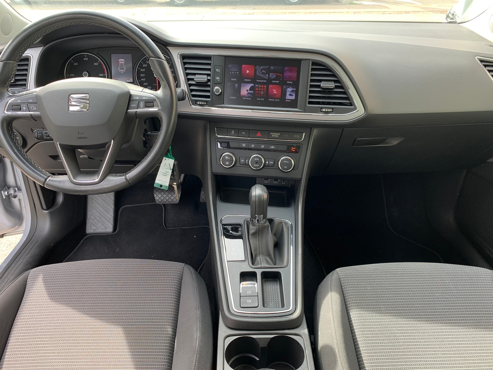 SEAT Leon ST 1.6 TDI CR Style DSG-image-4