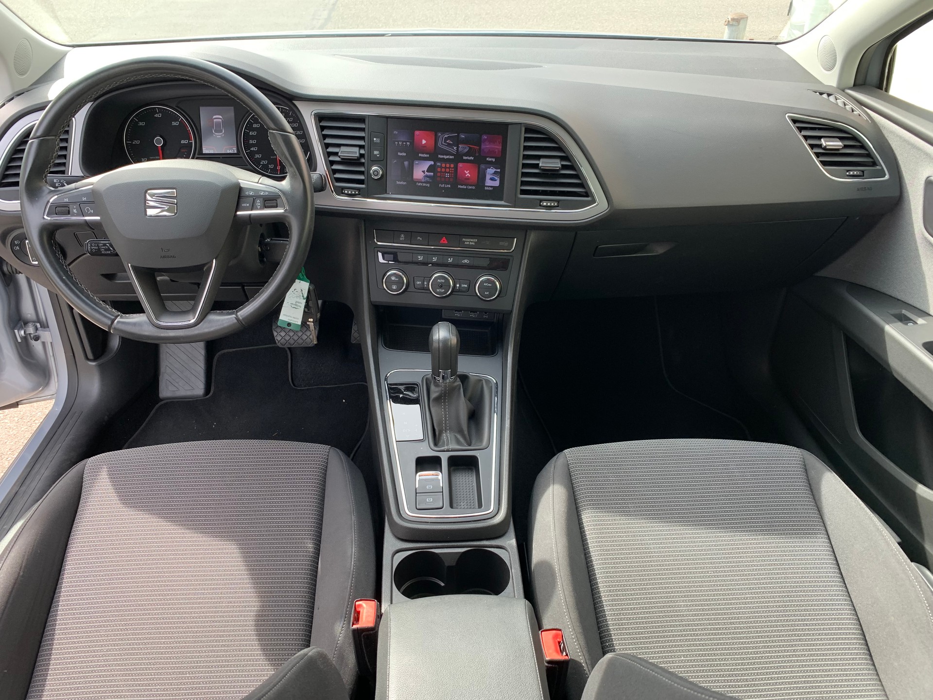 SEAT Leon ST 1.6 TDI CR Style DSG-image-7