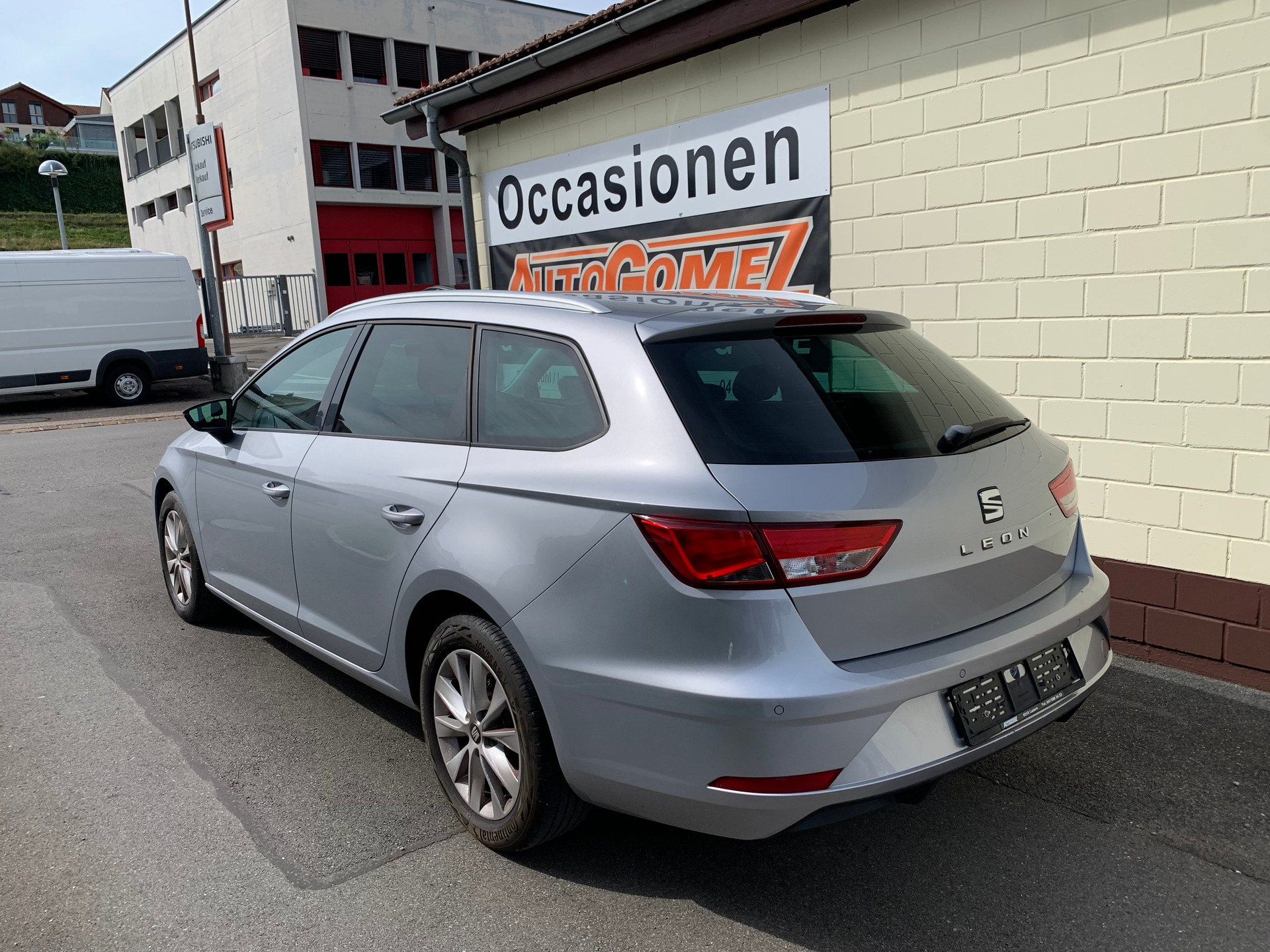 SEAT Leon ST 1.6 TDI CR Style DSG-image-2