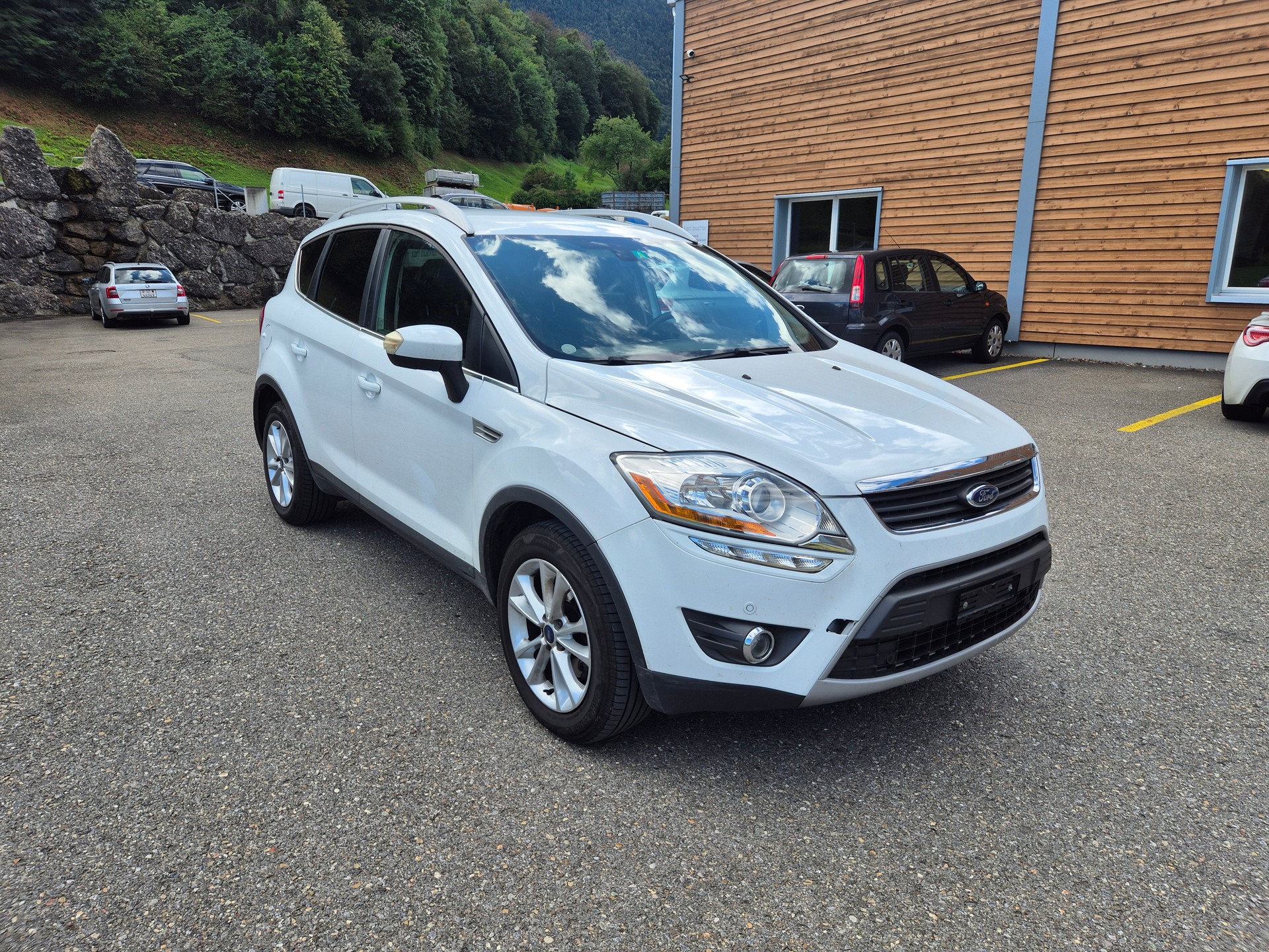 FORD Kuga 2.0 TDCi 4WD PowerShift-image-4
