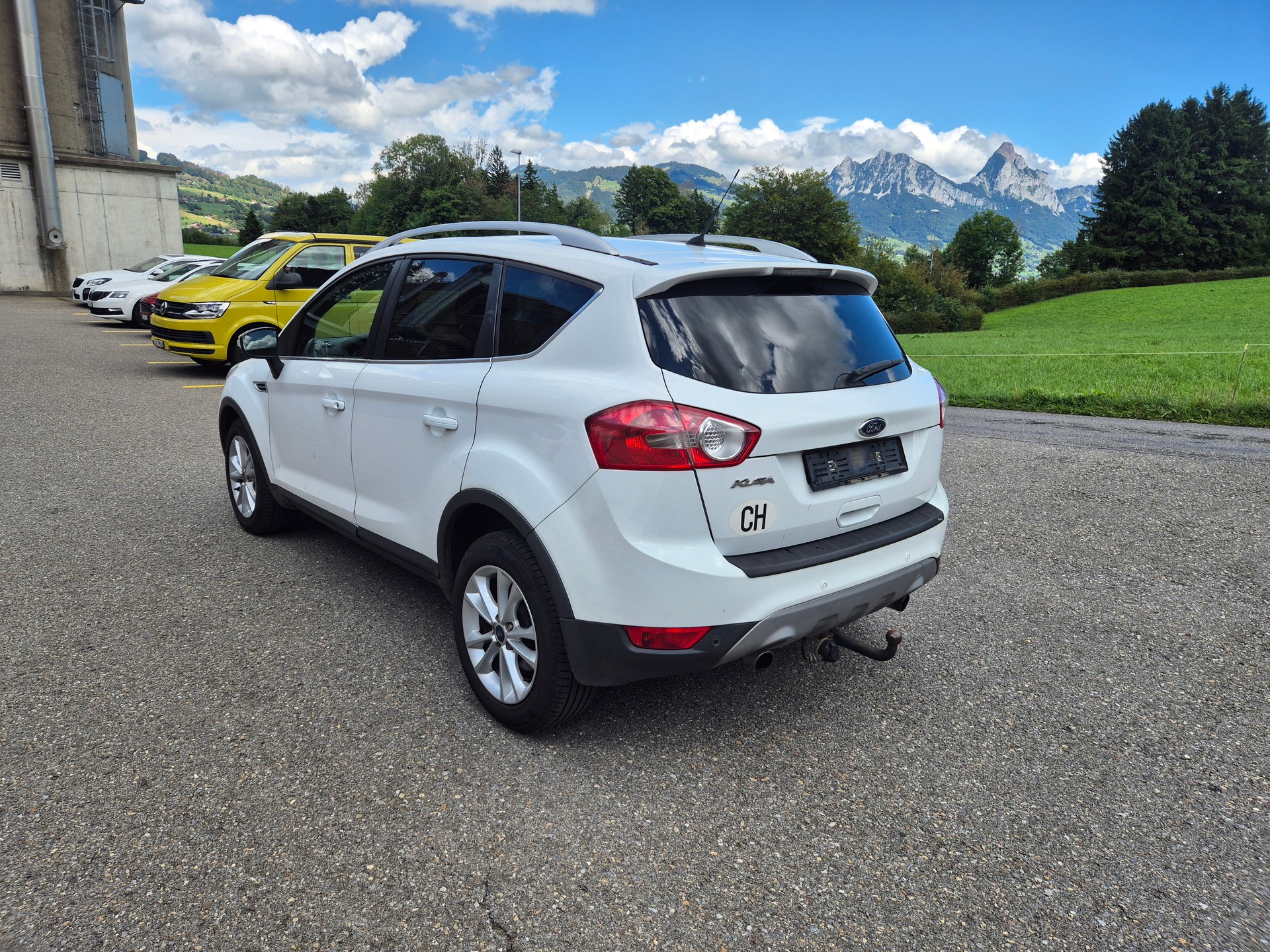 FORD Kuga 2.0 TDCi 4WD PowerShift-image-2