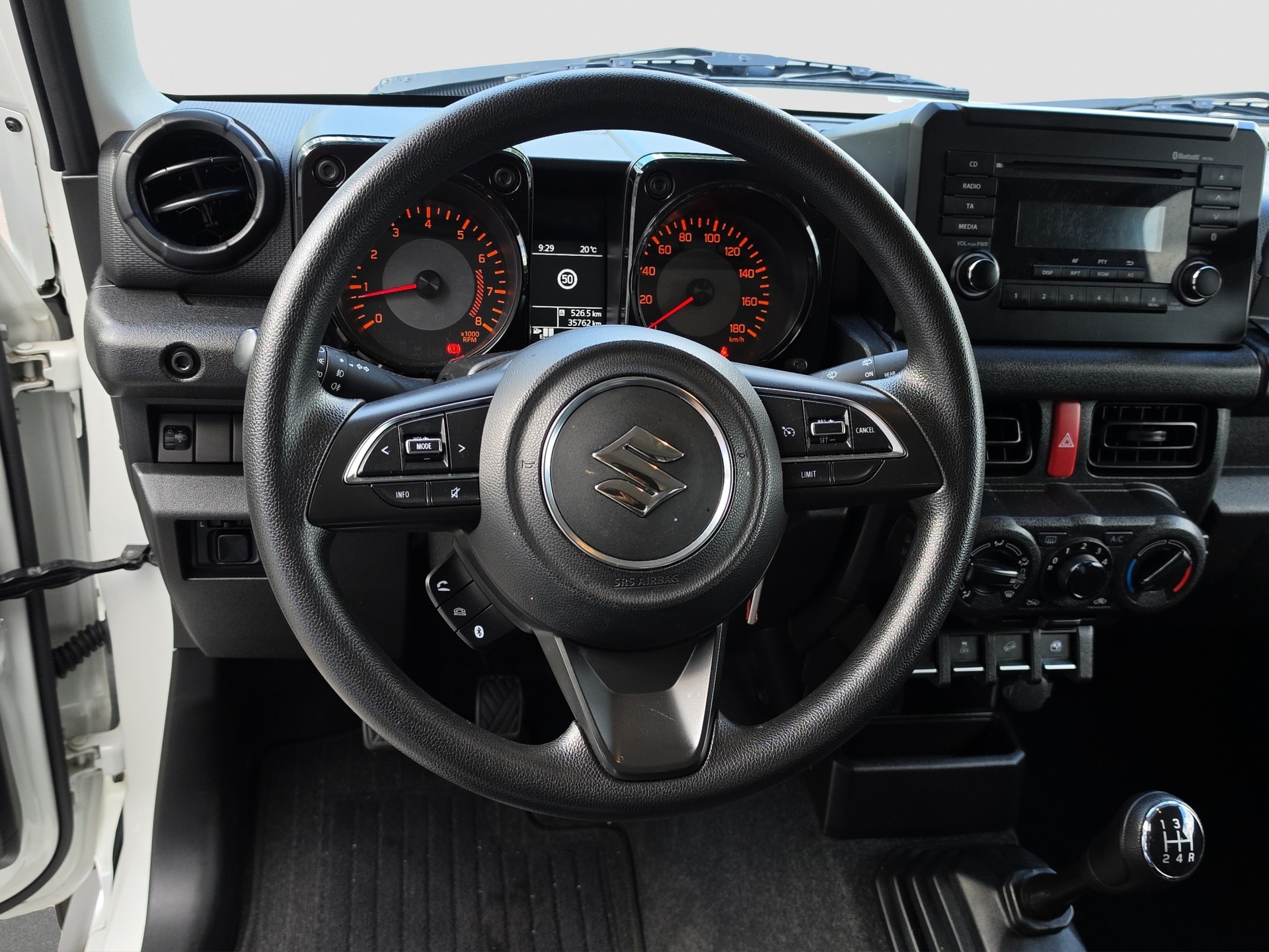 SUZUKI Jimny 1.5 Compact+ 4x4-image-9