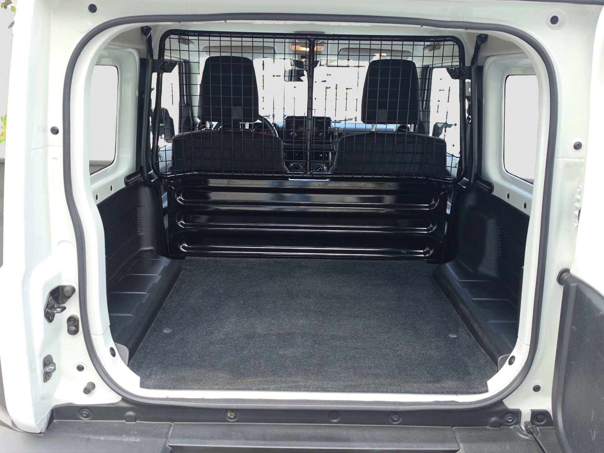 SUZUKI Jimny 1.5 Compact+ 4x4-image-12