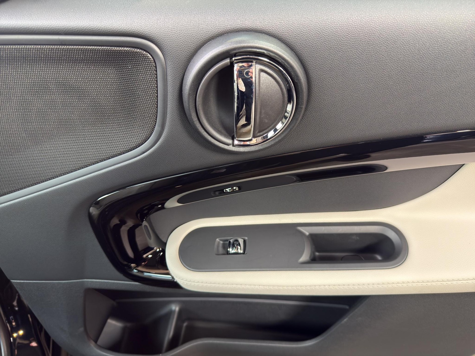 MINI Countryman JCW ALL4-image-18