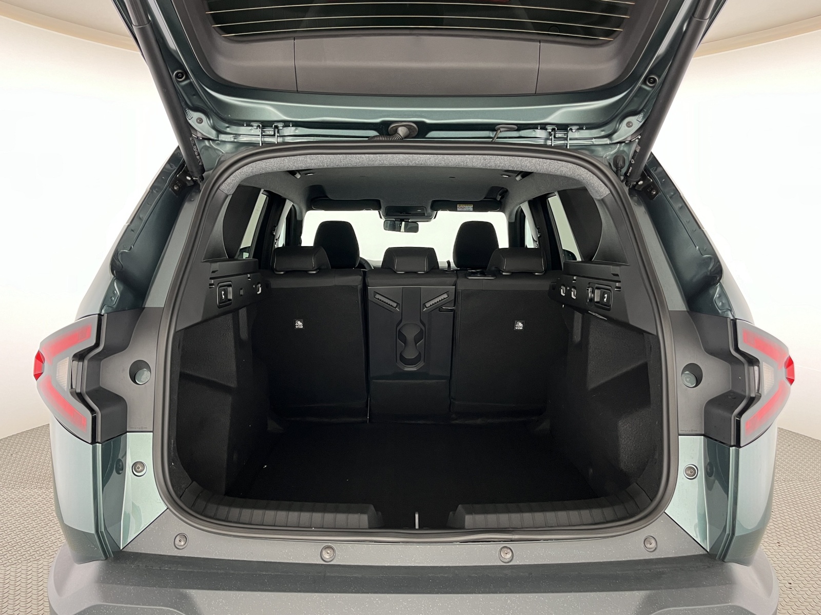 DACIA Bigster 1.2 Hybrid Journey 4WD-image-17