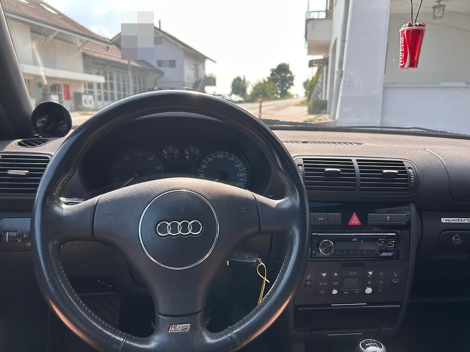 AUDI S3 quattro-image-7