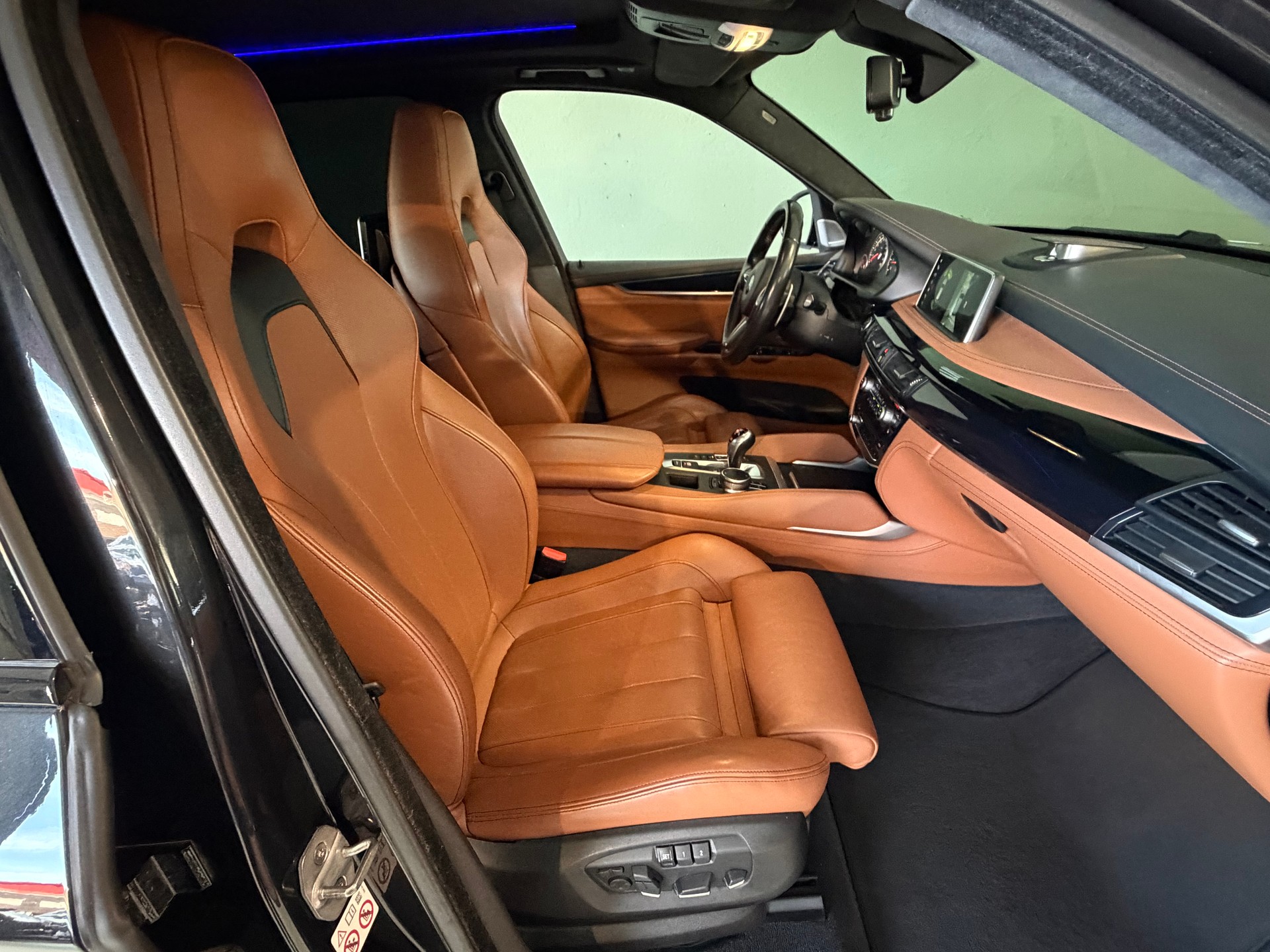 BMW X5M Steptronic *M-Multifunktionssitze*Panoramadach*Standheizung*Night Vision*-image-12