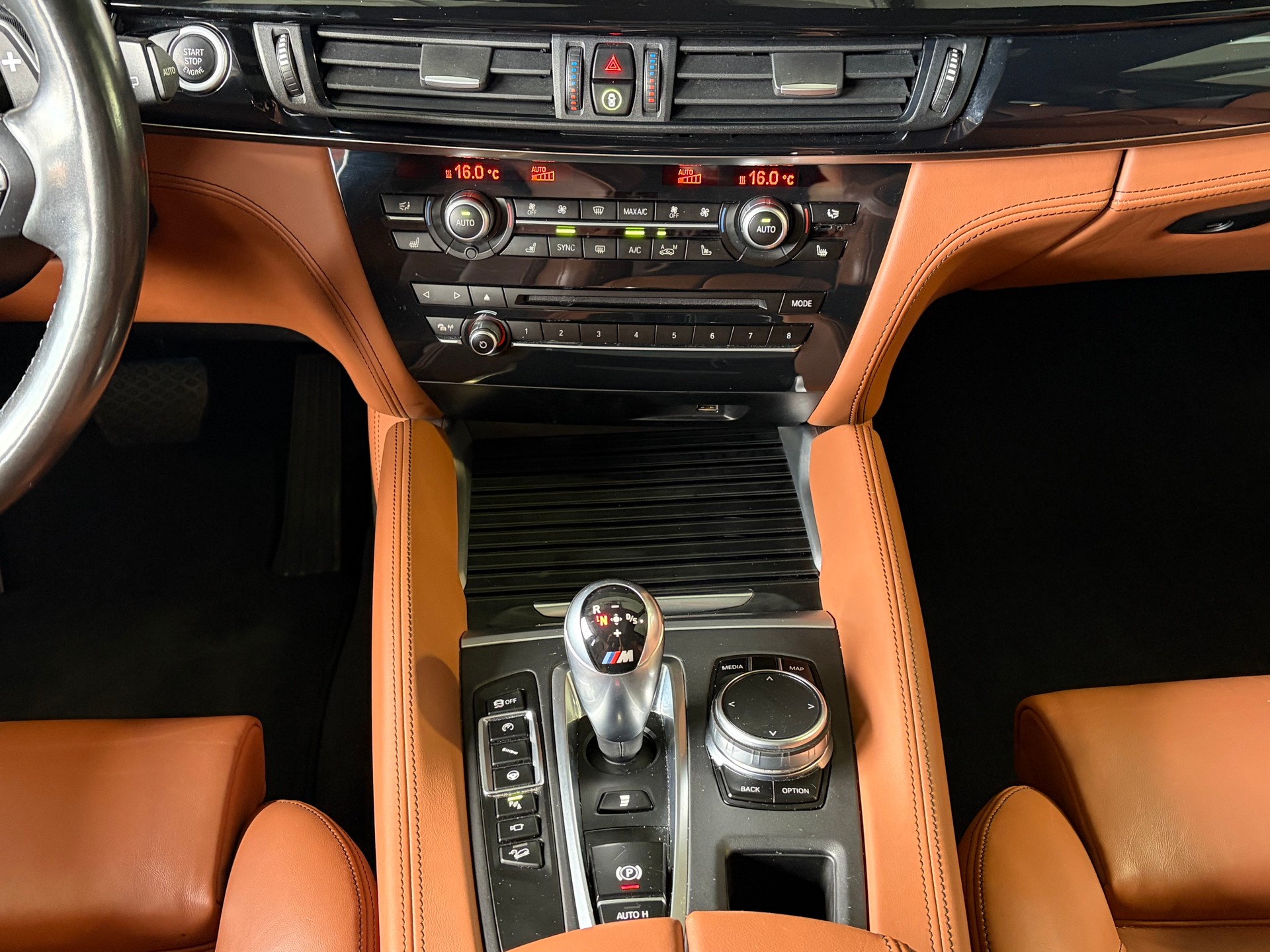 BMW X5M Steptronic *M-Multifunktionssitze*Panoramadach*Standheizung*Night Vision*-image-21