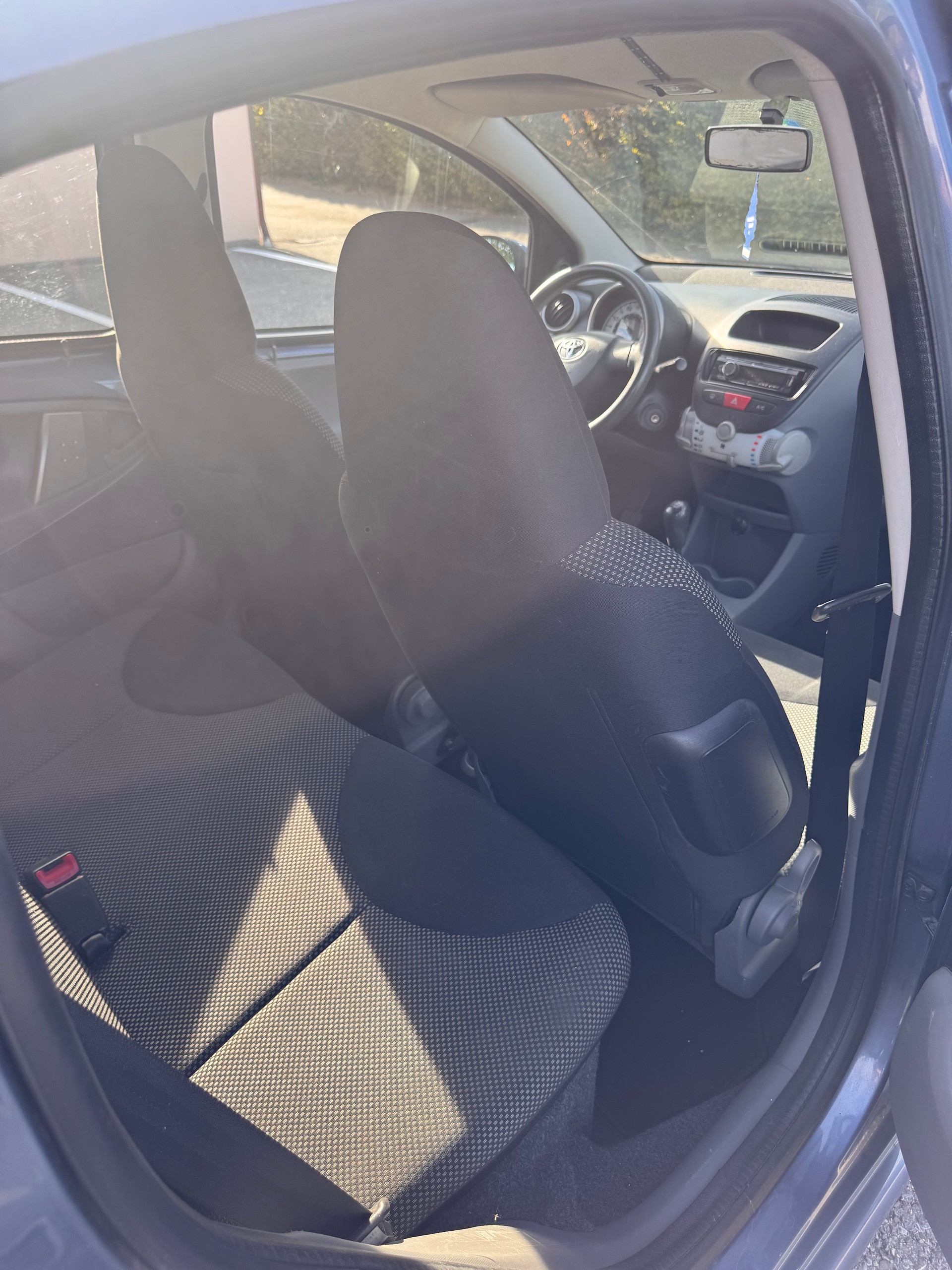 TOYOTA Aygo 1.0 Linea Luna Cool-image-10