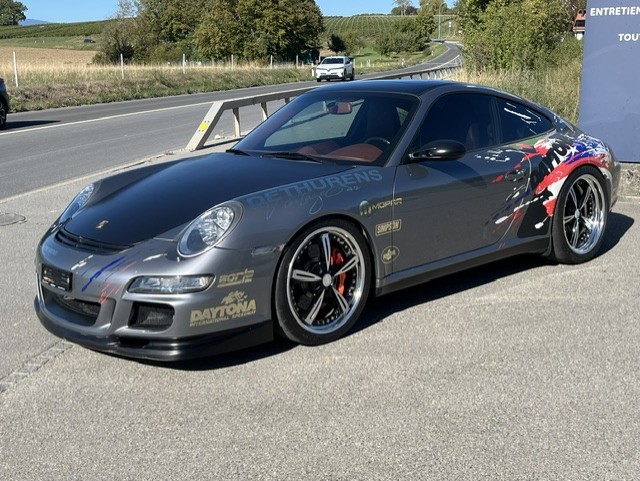 PORSCHE 911 Carrera S-image-2