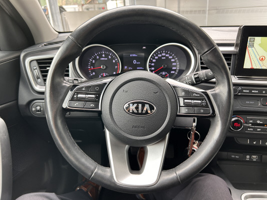 KIA Ceed SW 1.4 T-GDi Trend-image-9