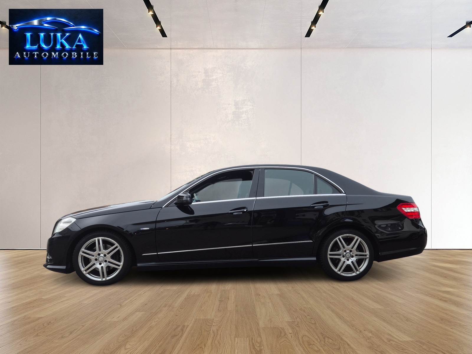 MERCEDES-BENZ E 220 CDI BlueEfficiency MyStar 7G-Tronic-image-2